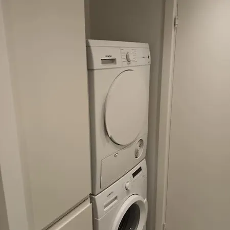 Fully Equipped Apartment, 15 Min To Downtown